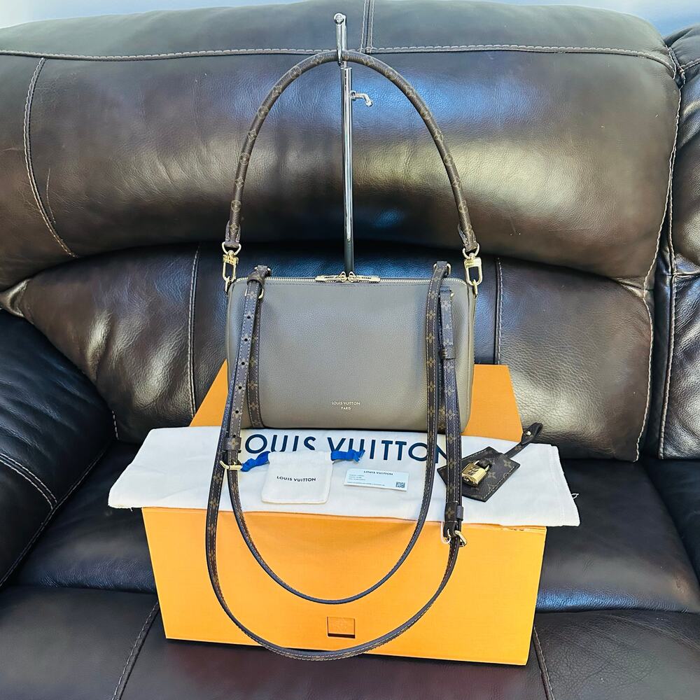 Louis Vuitton Express PM Smoke